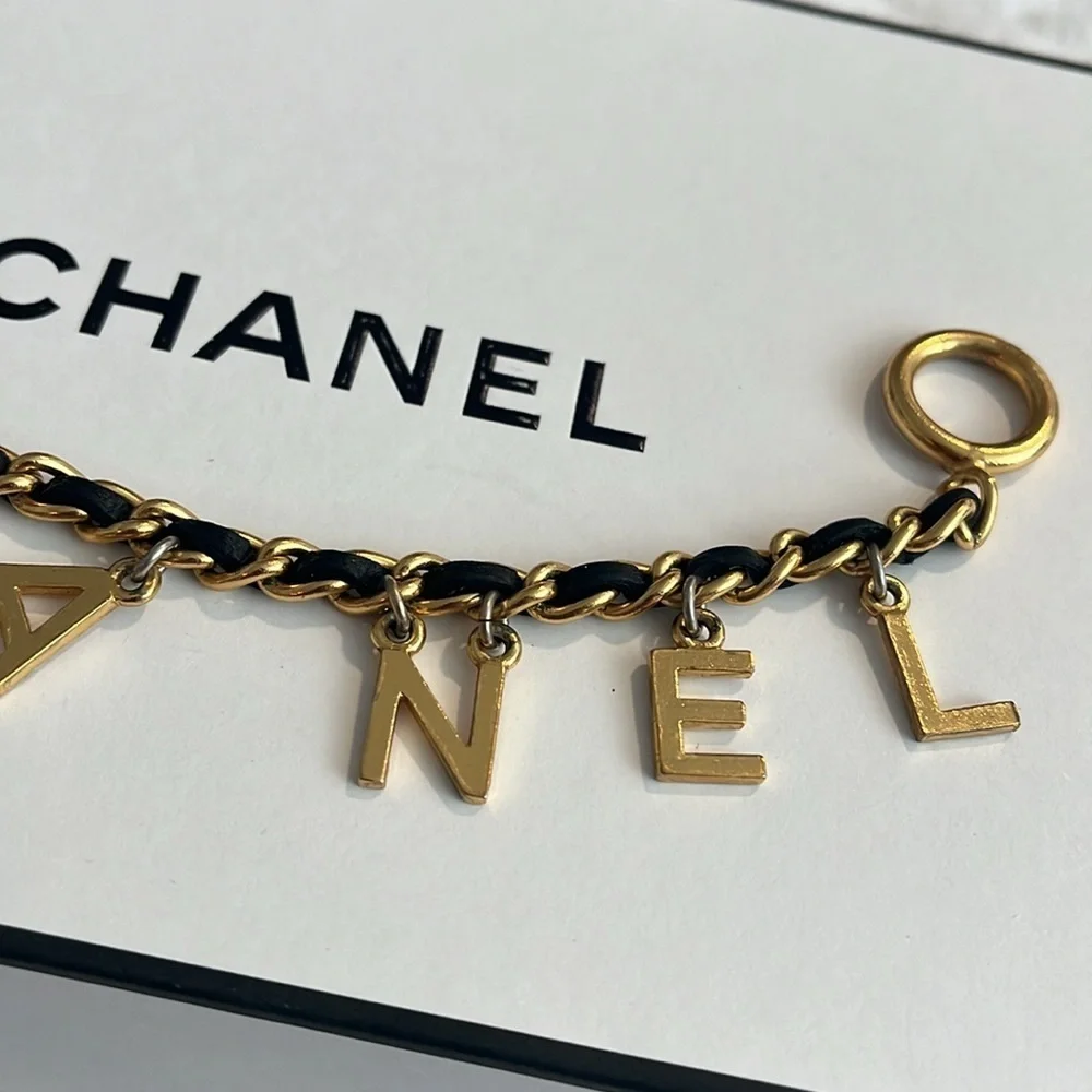 CHANEL RARE VINTAGE TOGGLE LEATHER CHARM BRACELET